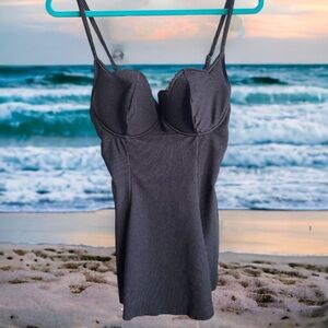 Sunstreak by Newport News one piece black skirt bathing suit